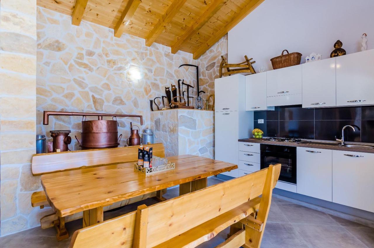 Villa Mateo With Private Pool Gruda Екстер'єр фото